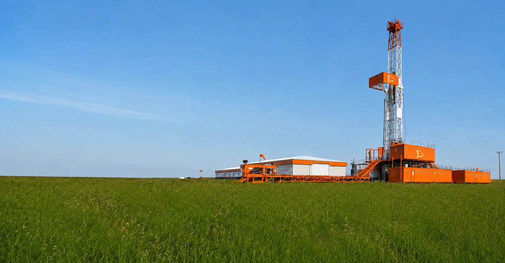 Onshore drilling rig representing Schooner Energy’s conventional natural gas exploration in Nova Scotia.